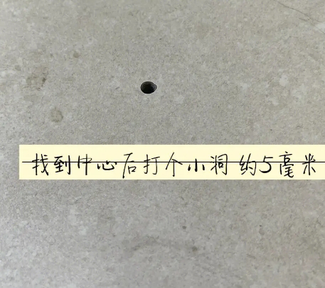 河西瓷砖空鼓维修公司专业解答在瓷砖铺贴过程中，如果砂料搅拌不均匀，将会带来以下问题